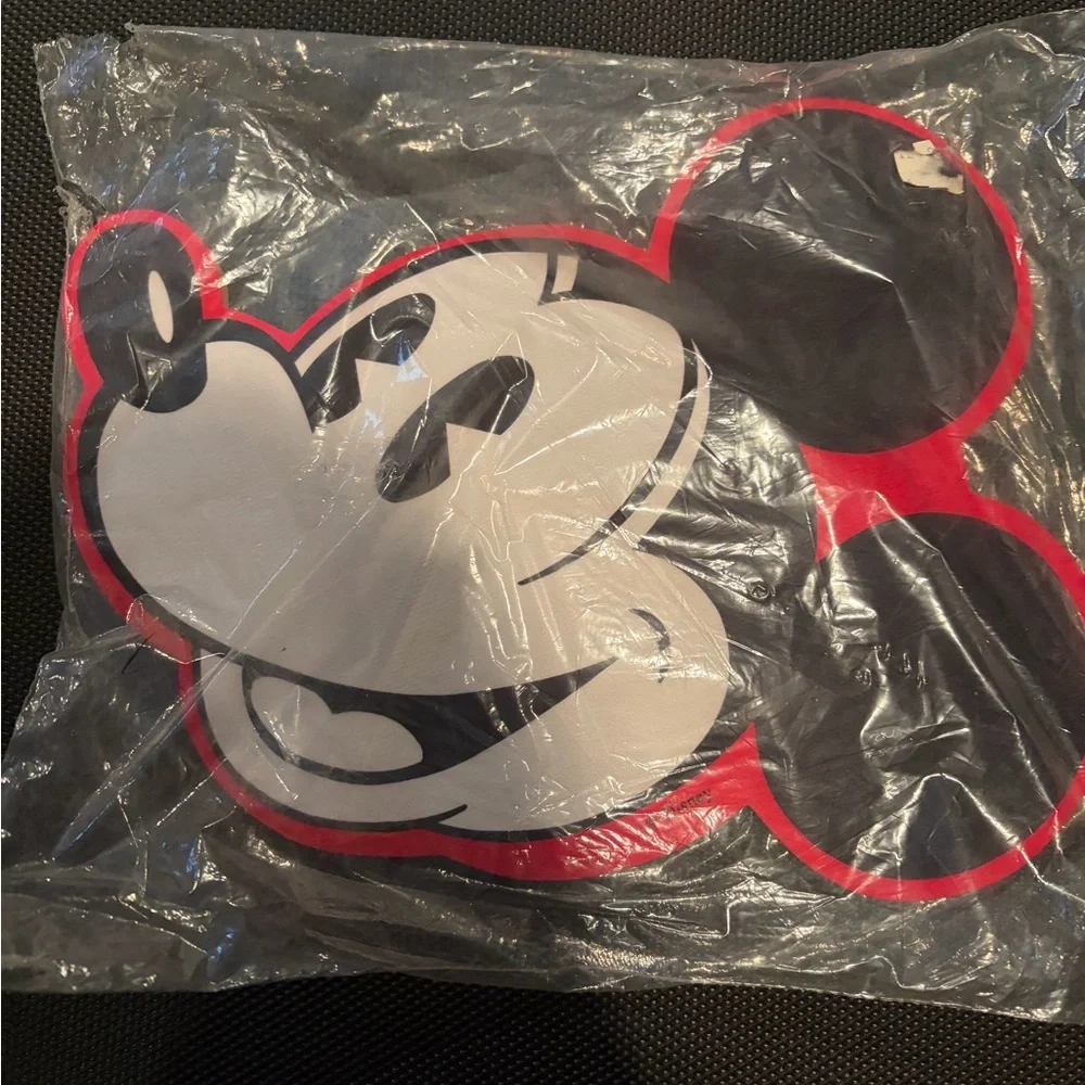 “The Mouse” is a Mouse Pad.